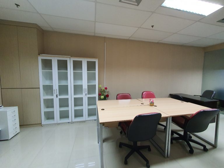 Read more about the article Disewakan Office Fully Furnished luas 157 sqm