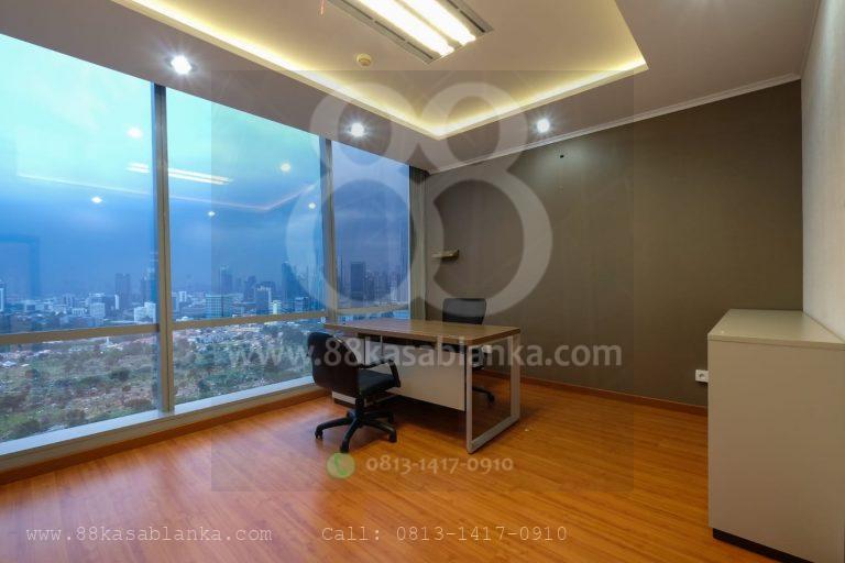 Read more about the article Sewa Office 88@Kasablanka Furnished Luas 163 m2